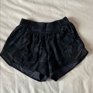lululemon athletica Black Camo Athletic Shorts (Hotty Hot)